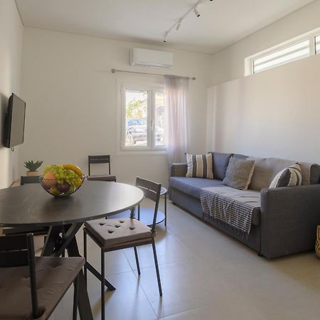 Pylos Apartments Bagian luar foto