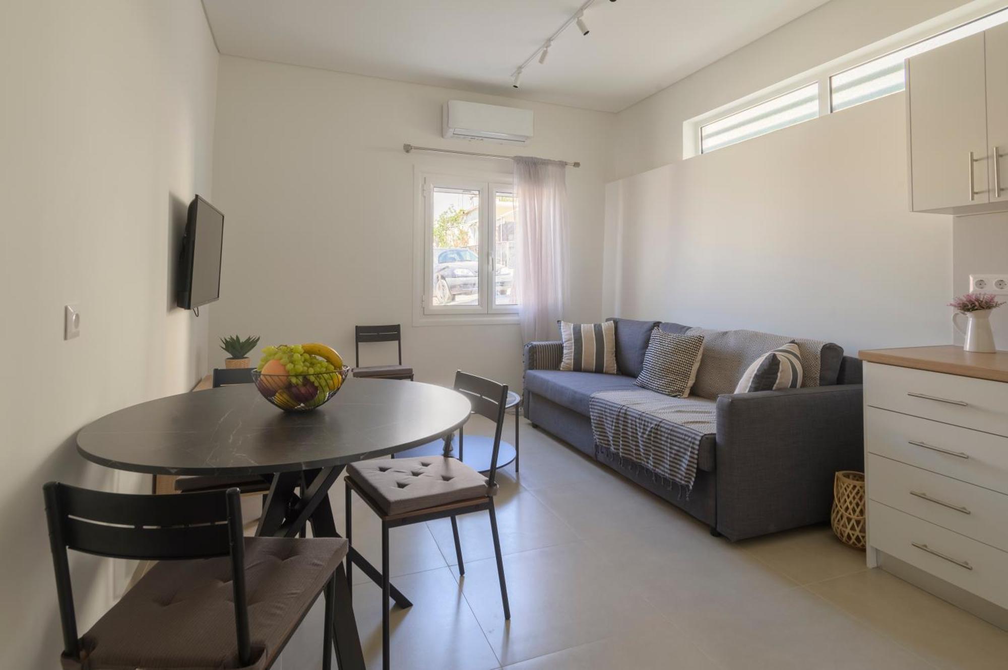 Pylos Apartments Bagian luar foto
